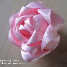 Роза из ленты: мастер-класс