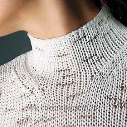 ​Цельновязанный воротник-стойка с декоративными дорожками