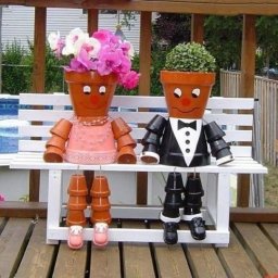 ​Забавный декор из цветочных горшков