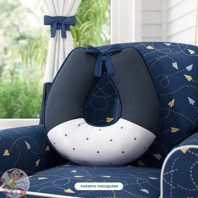 Удобная подушечка под голову