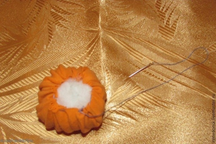 Разноцветный коврик из трикотажа