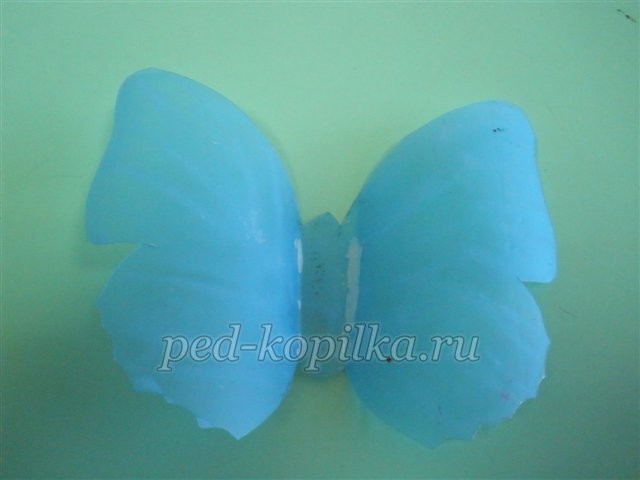 Интерьерная бабочка из пластиковой бутылки Интерьерная бабочка из пластиковой бутылки