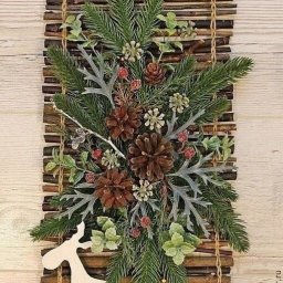 ​Панно с оленем на фоне веточек