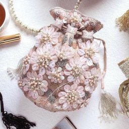 Вечерние сумочки с шикарной вышивкой