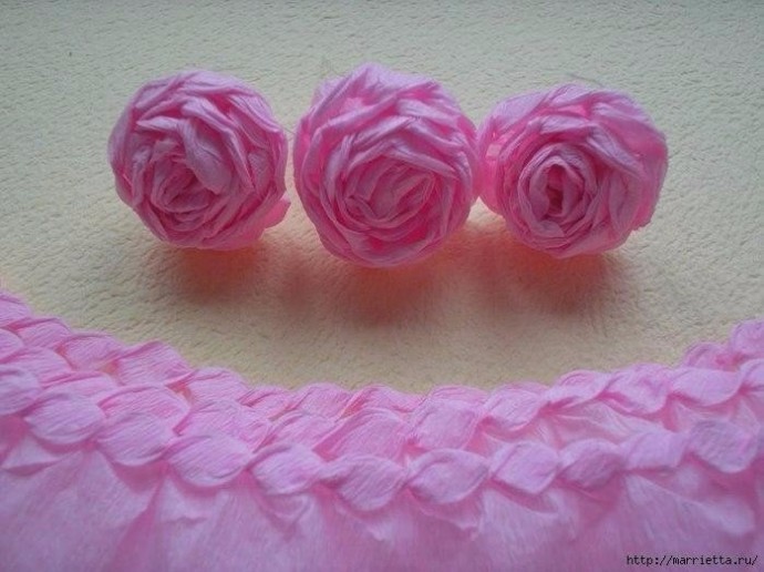 Цветы из гофрированной бумаги Цветы из гофрированной бумаги