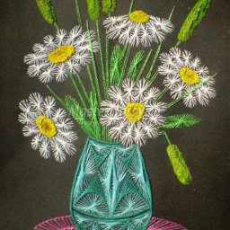 Картина с ромашками в технике изонить