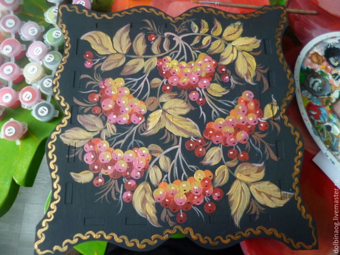 Роспись деревянной шкатулки под Жостово