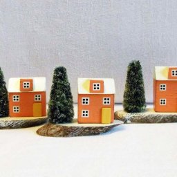 Декоративная ёлка из пряжи