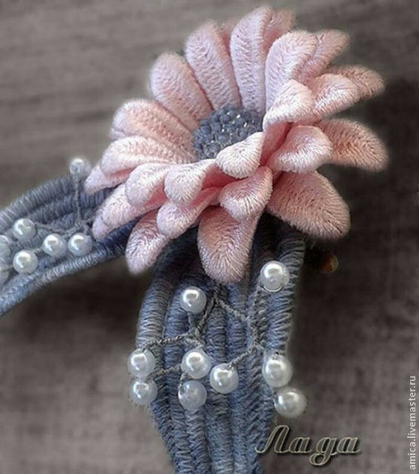 Объемная вышивка: чудесные цветочные идеи