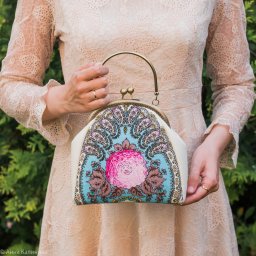 ​Сумочки из павловопосадских платков