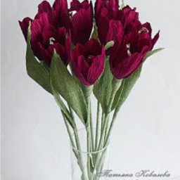 ​Тюльпаны из гофрированной бумаги