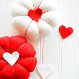 Подушечка-игольница