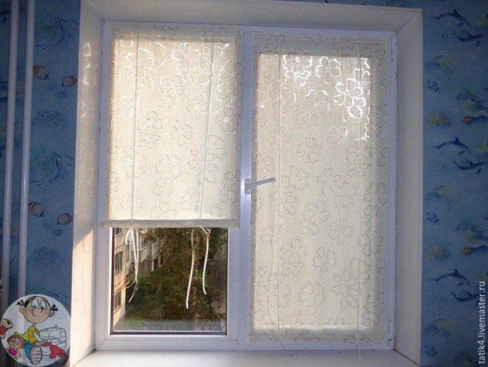 Делаем оконные шторки на липучках