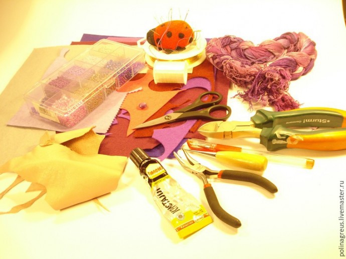 Ассимметричные серьги из фетра