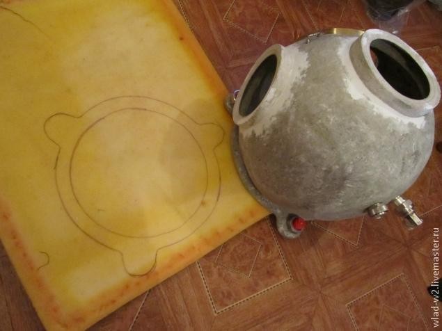 Шлем водолаза из папье-маше