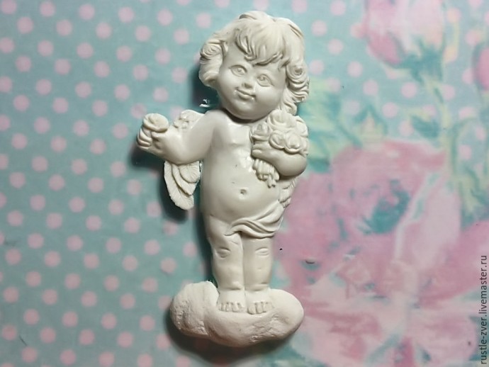 Ангел с розочками из полимерной глины