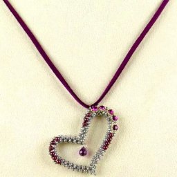 Кулон из бисера