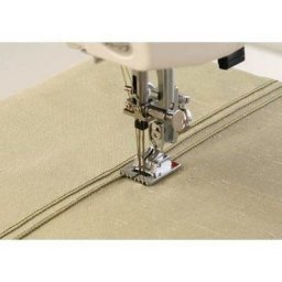 ​Как пользоваться дополнительными лапками для швейных машин: лапка для защипов