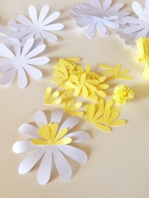 Невероятной красоты ромашки из бумаги