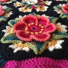 Покрывало нереальной красоты с цветами