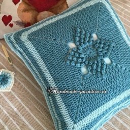 ​Вязаная крючком декоративная наволочка на подушку