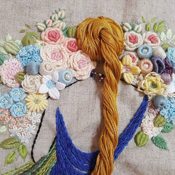 Вышивки с объемными волосами: новые идеи
