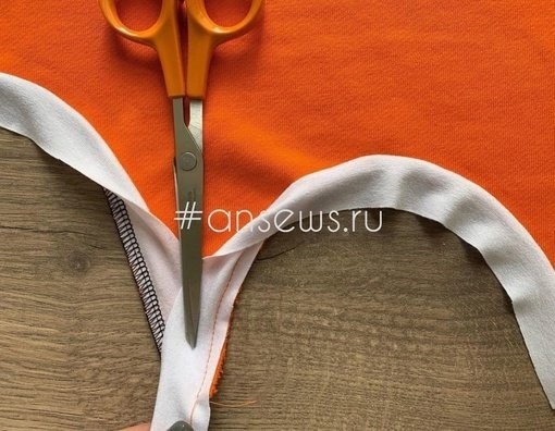 Обработка закругленного среза на трикотаже бейкой из кулирки Обработка закругленного среза на трикотаже бейкой из кулирки