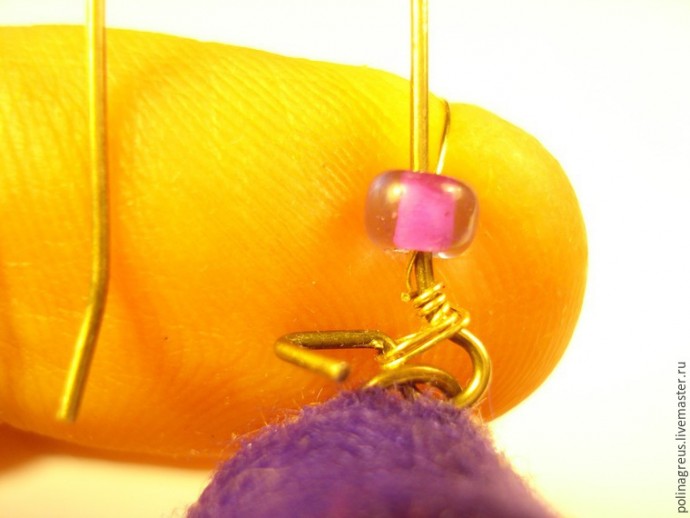 Ассимметричные серьги из фетра