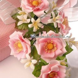 ​Цветочная композиция из холодного фарфора: мастер-класс