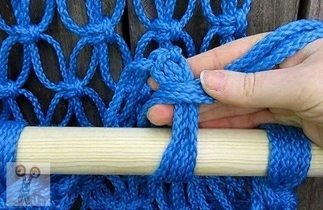 Плетёное кресло для балкона