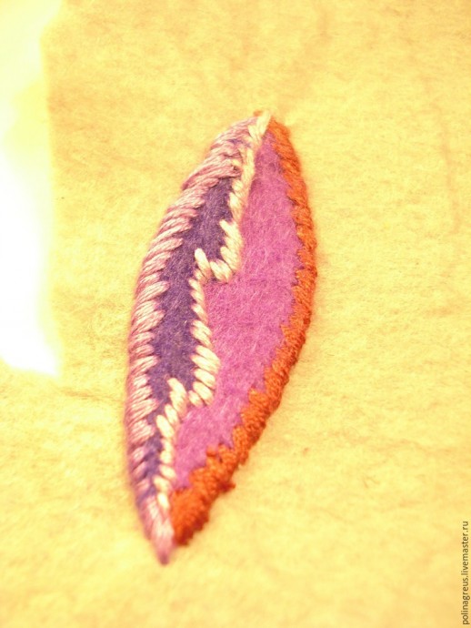 Ассимметричные серьги из фетра