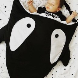 ​Спальный мешок в виде акулы