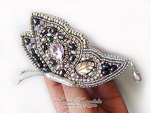 Мастер-класс: вышитая брошь "Лунная бабочка"