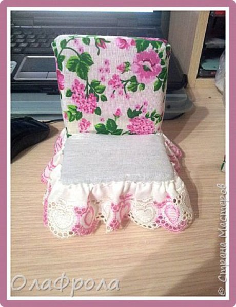 Эксклюзивное миниатюрное кресло для кукол из обычных губок