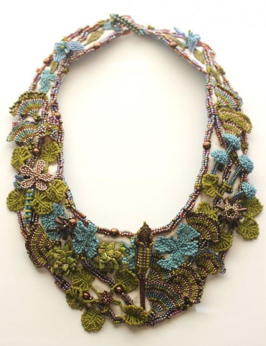 Оригинальные украшения из бисера