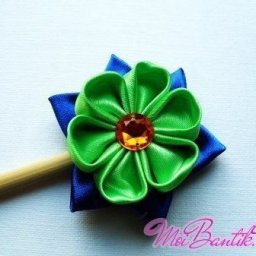 Шпилька для волос в стиле канзаши