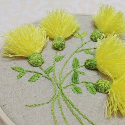 Вышиваем объёмные цветы