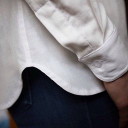 Шлица в рукаве