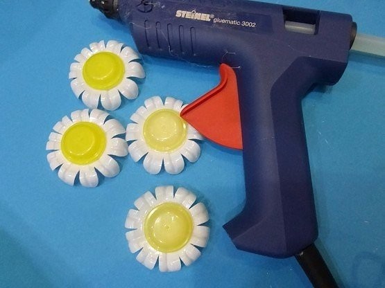 Ромашки из баклажки