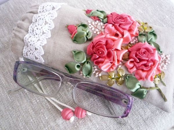 Создаем текстильный очечник с вышивкой