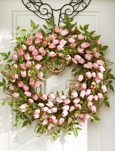 Весенние интерьерные веночки яркими нежными цветами Весенние интерьерные веночки яркими нежными цветами