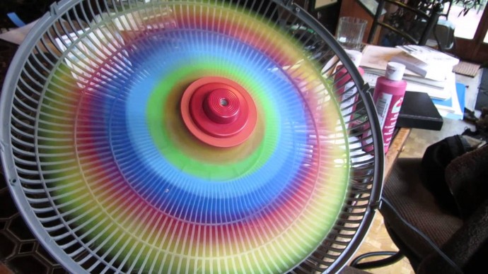 Радужный вентилятор для яркой жизни