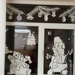 Веселые и забавные шаблоны для украшения окон к Новому году