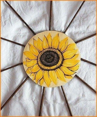 ​Плетём корзинку из газетных трубочек