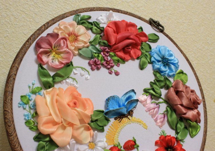 Вышивка лентами цветов: удивительные идеи