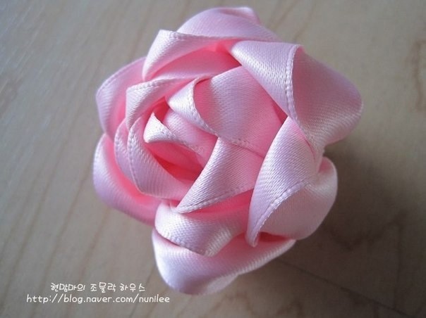 Роза из ленты: мастер-класс