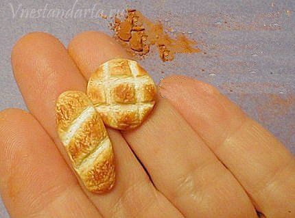 Кукольная миниатюра: лепим хлеб и сыр