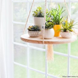 Подвесная подставка под цветы