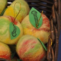 Валяние для ленивых: "Шерстяные яблоки"