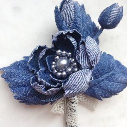 Цветы из джинсовой ткани